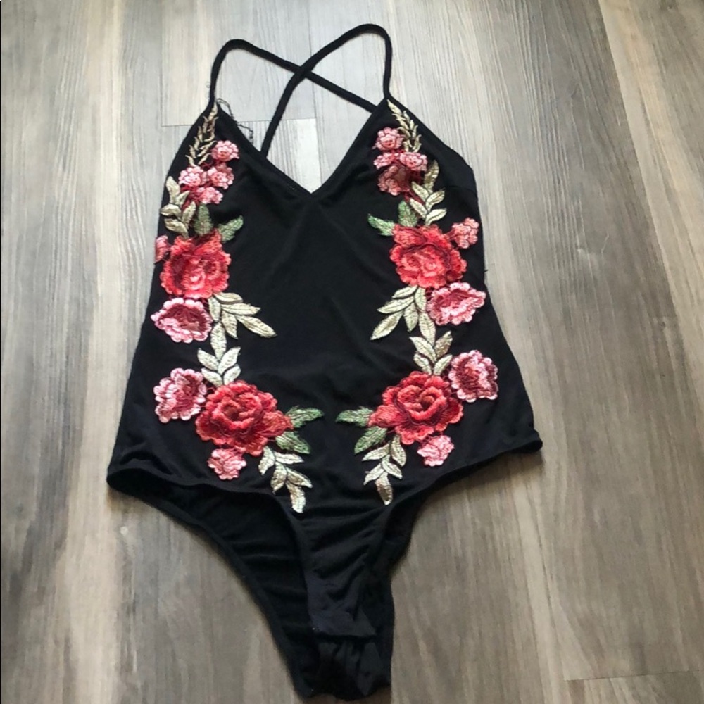 Floral black bodysuit size Small